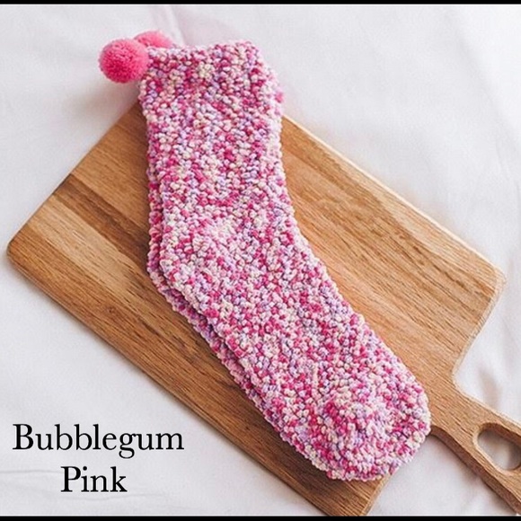 Cupcake Pom Pom Fuzzy Socks! 4 left! - Picture 6 of 7